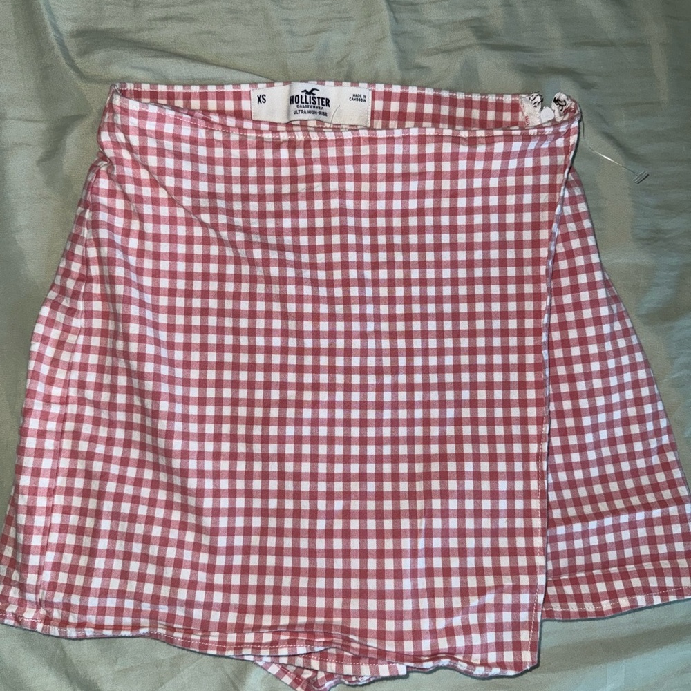 Hollister pink and White Checkered Skirt
